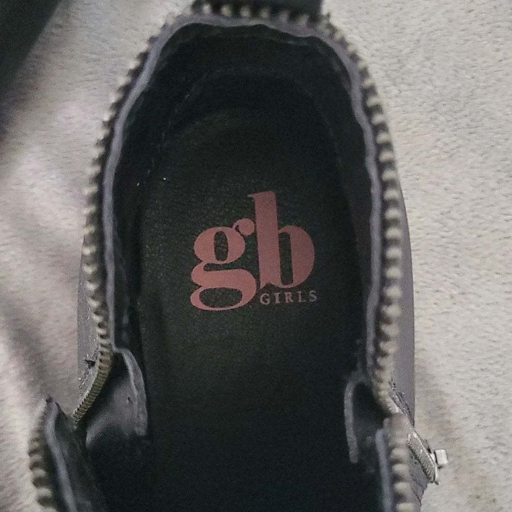 Booties - Picture 4 of 6